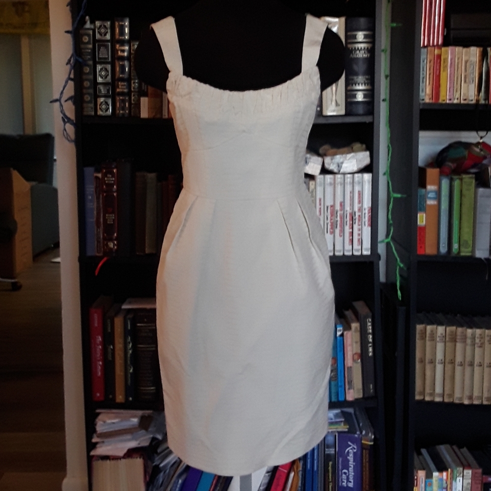 Women's Cream Sleeveless Sheath Dress